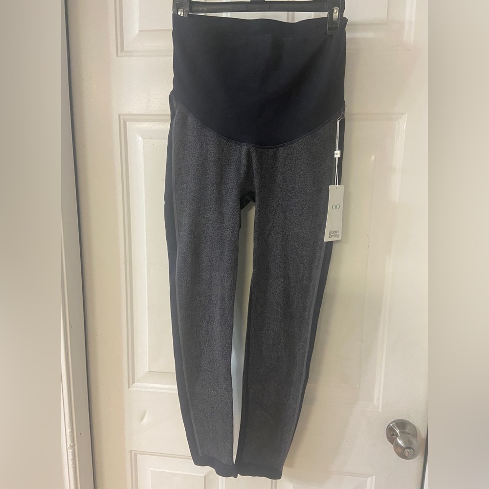 NWT - Modern Eternity Maternity Leggings size Medium